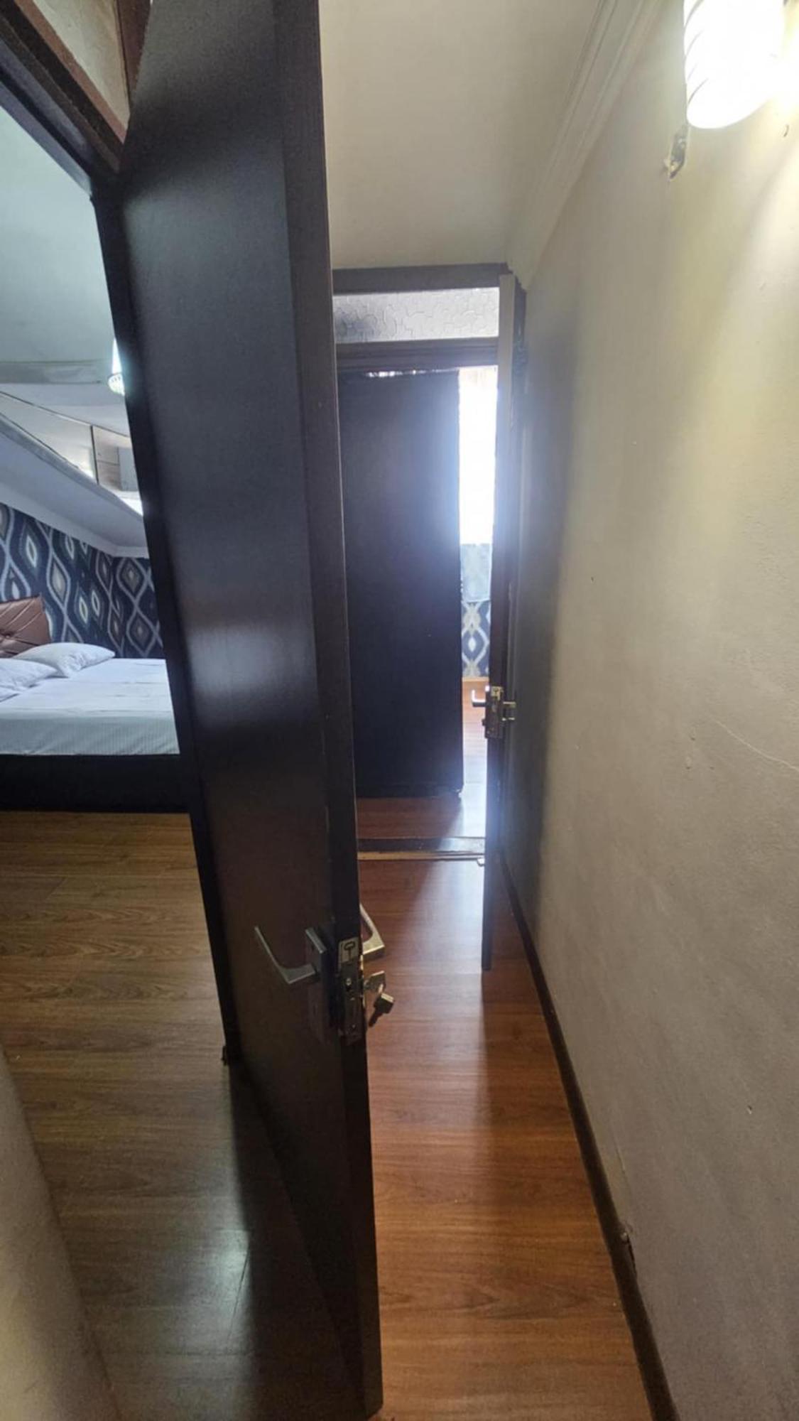 Apartment Zurabi Batumi Esterno foto