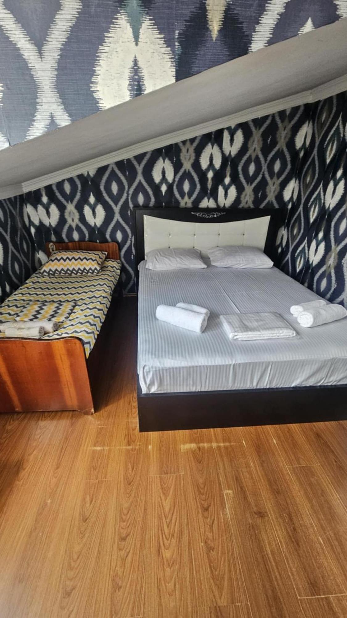 Apartment Zurabi Batumi Esterno foto
